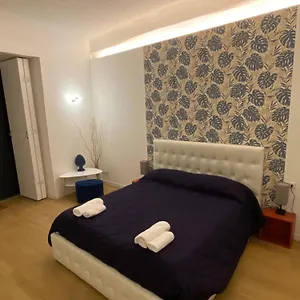 Apartament Casa Accanto Teatro, Katania